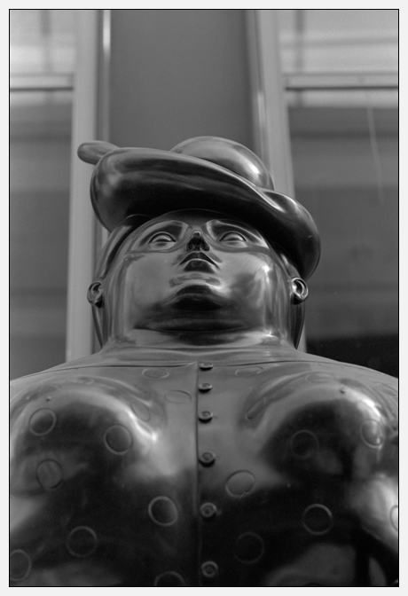sculpture2_zpsd791472b.jpg