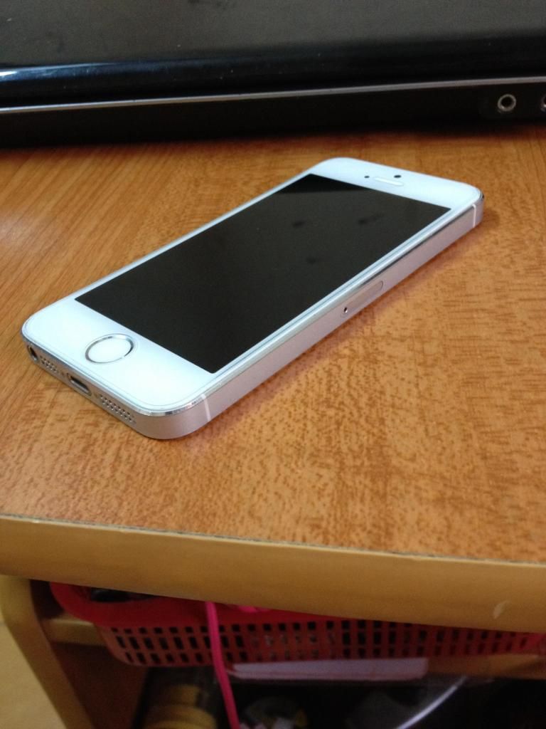 Bình Dương - HCM Thanh lý iphone 5s silver ( trắng ) 32gb leng keng xà beng - 1