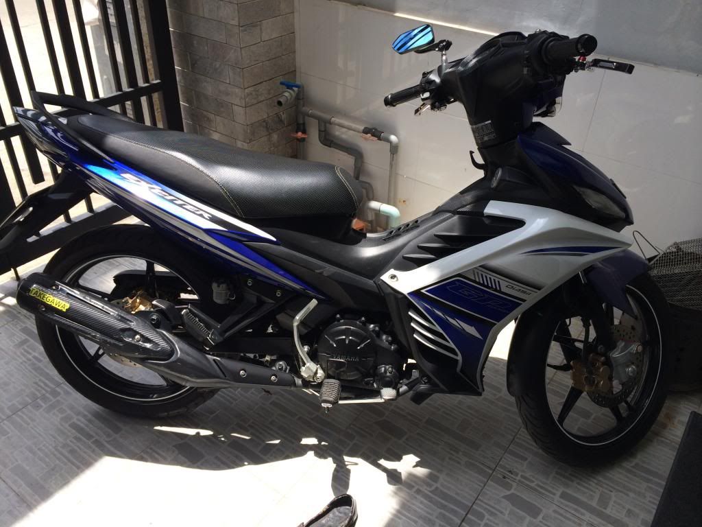 yamaha exenter 135 GP , đời 2013, chạy đúng 9000km, màu xanh, cực đẹp...giá rẻ..