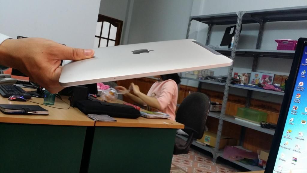 Bán Ipad1  64G- 3G  mới 99,99% giá mềm - 2
